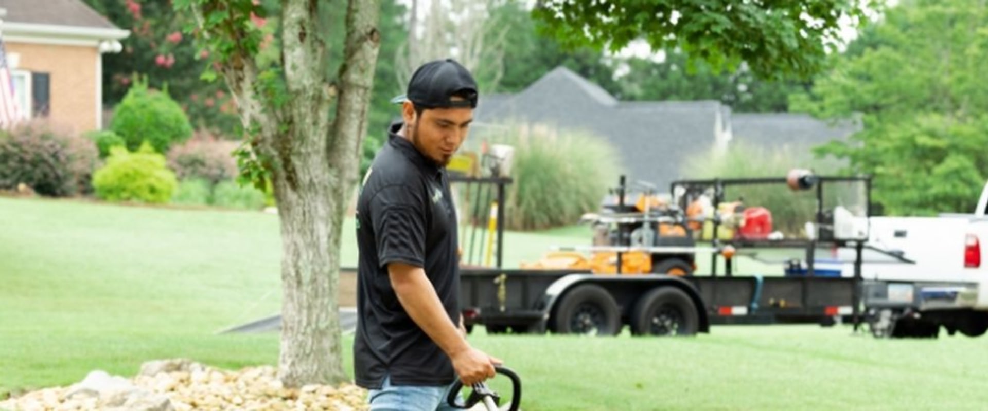 Why Should A Landscaping Service Provider Partner With Extermination Companies In Fayetteville, GA?